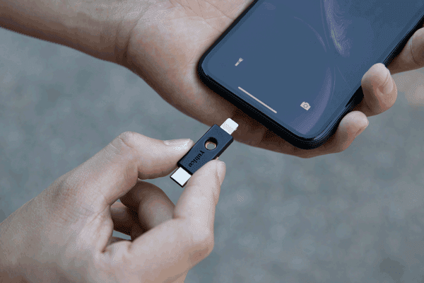 YubiKey for iPhone